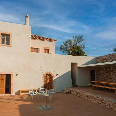 Casa Kombonada - Luxury To Rent In Kythira Villa *